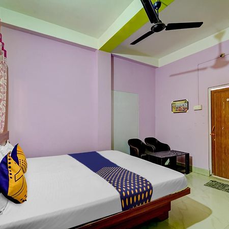 Hotel O Home Trimurti Guest House グワーハーティー エクステリア 写真