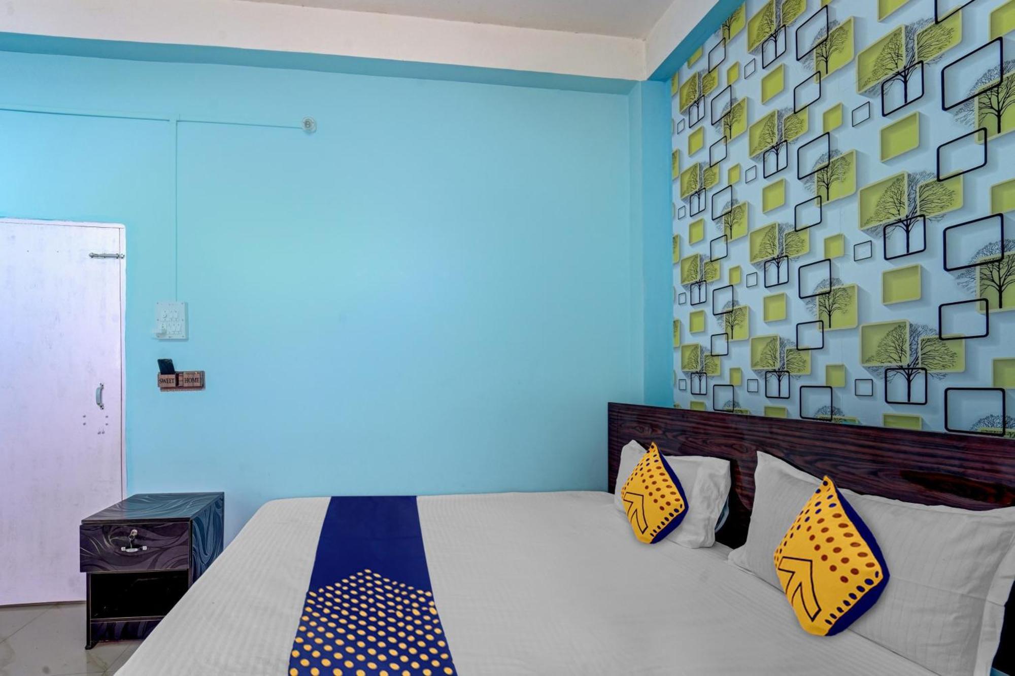 Hotel O Home Trimurti Guest House グワーハーティー エクステリア 写真