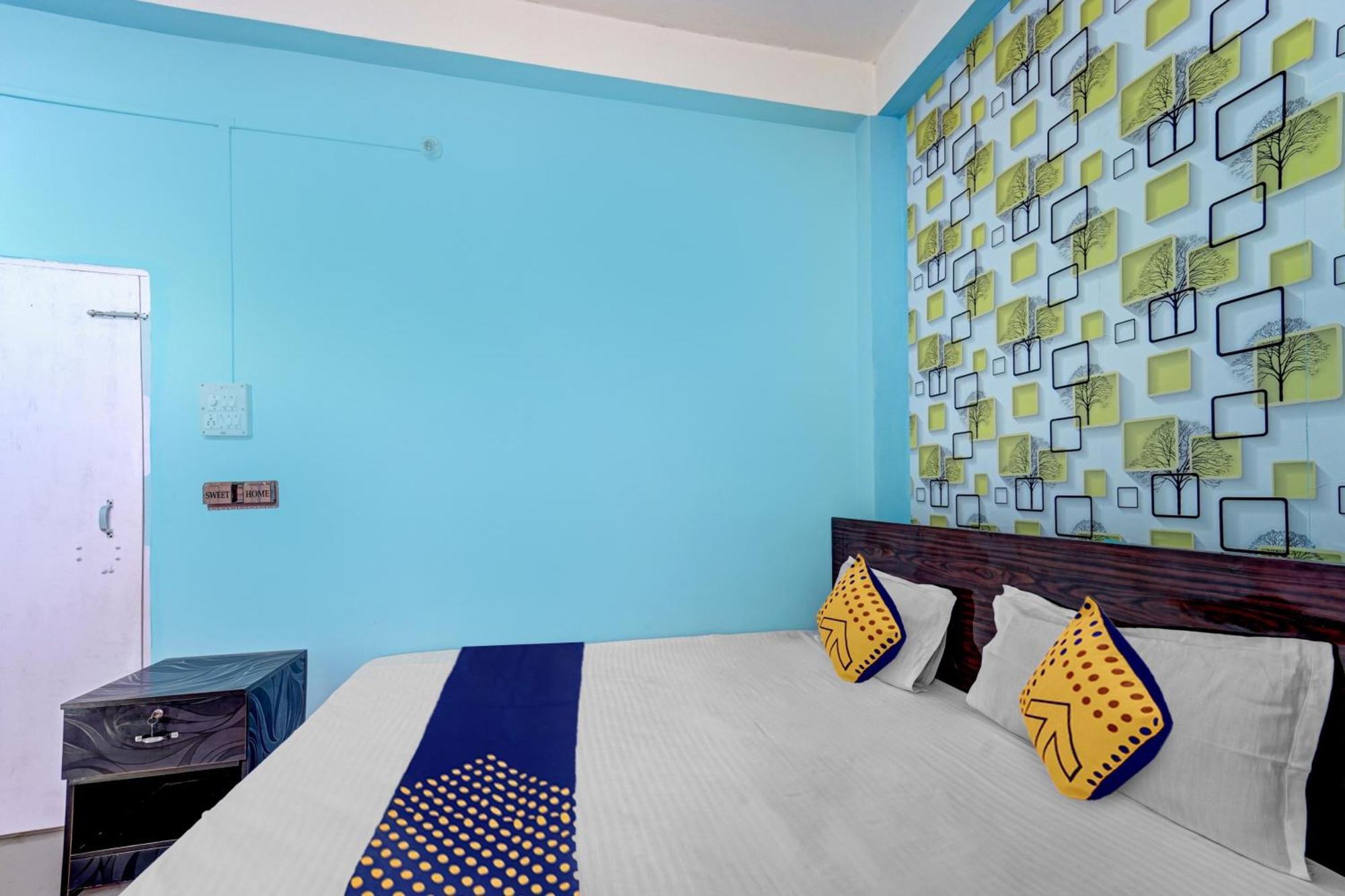 Hotel O Home Trimurti Guest House グワーハーティー エクステリア 写真